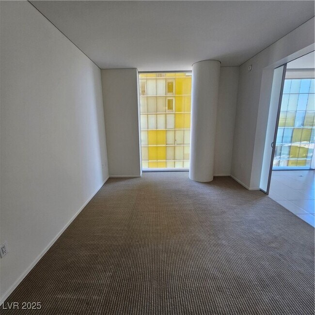 Building Photo - 3726 S Las Vegas Blvd