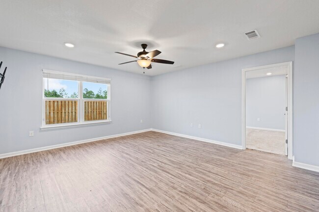 Building Photo - 505 Merganser Way