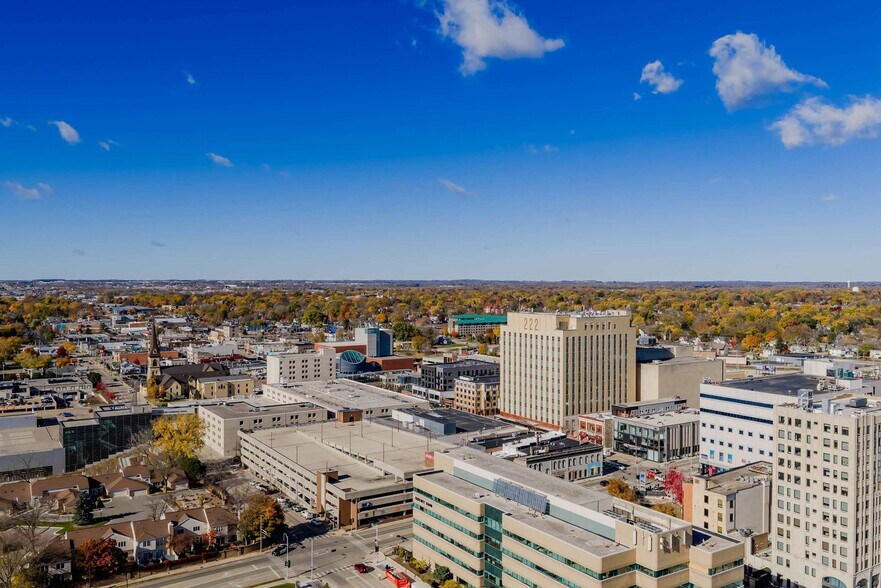 Building Photo - 127 N Appleton St