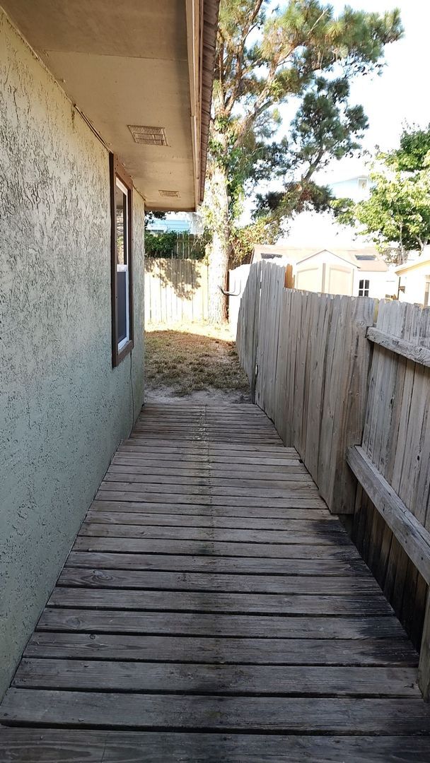 Building Photo - 6217 Pinetree Ave