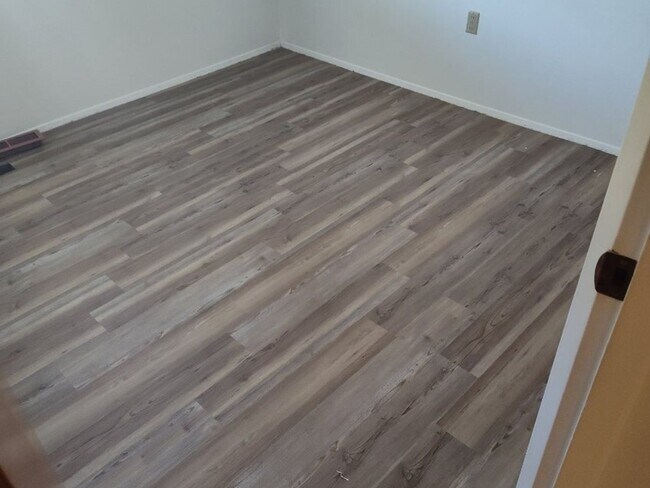 Building Photo - 3 Bedroom Single Family Home in Florissant