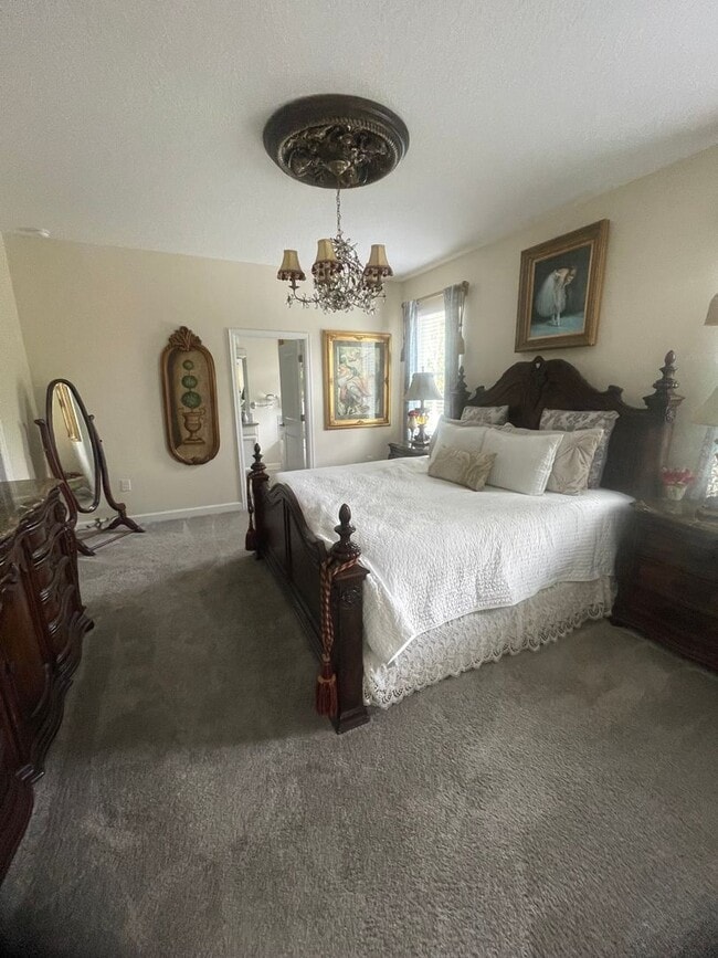 Building Photo - Beautiful, modern home for rent