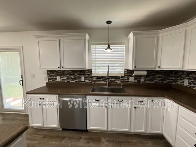 Building Photo - 2621 Greystone Estates Pkwy