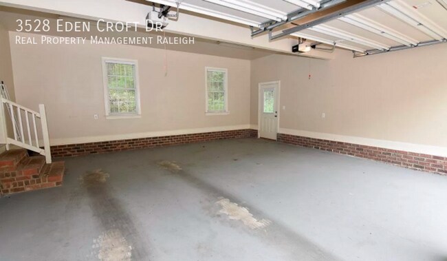 Building Photo - 3528 Eden Croft Dr