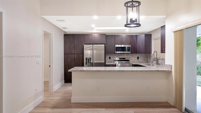 Building Photo - 13800 SW 285th Terrace