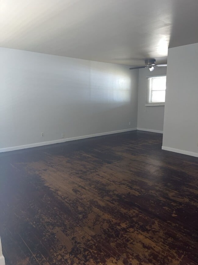 Building Photo - Cozy house in College Hills AVAILABLE NOW!