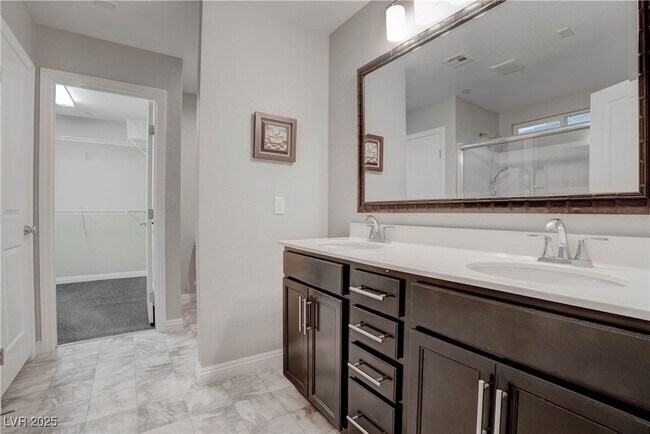 Building Photo - 3108 Zara Ave