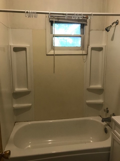 Building Photo - 823 Warren St