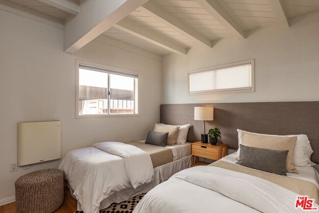 Building Photo - 42602 Pacific Coast Hwy