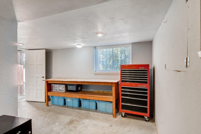 Building Photo - Stadium Home N Tacoma