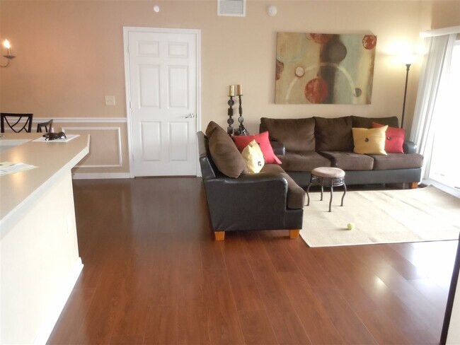 Building Photo - 260 Old Village Center Cir