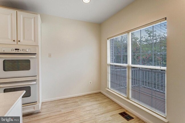 Building Photo - 14217 Hunters Run Way