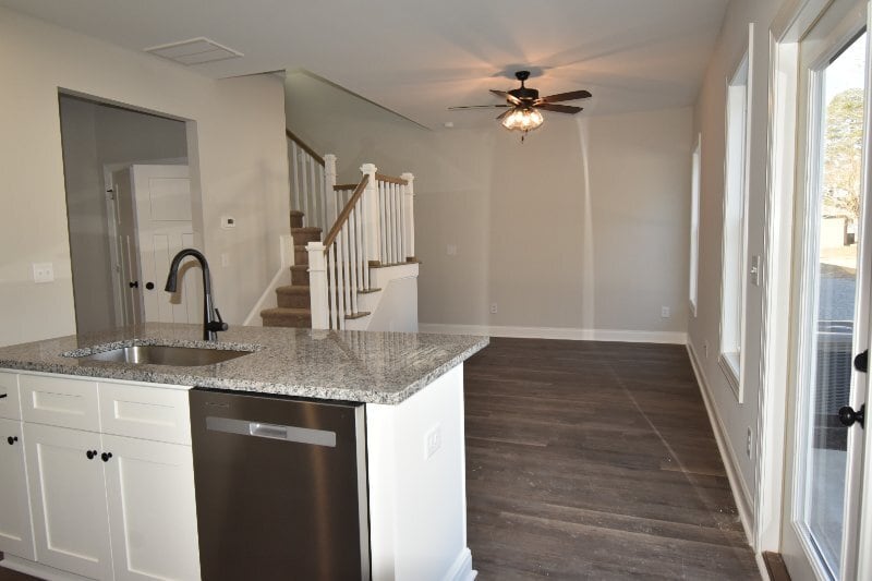 Building Photo - 174 W Allen St