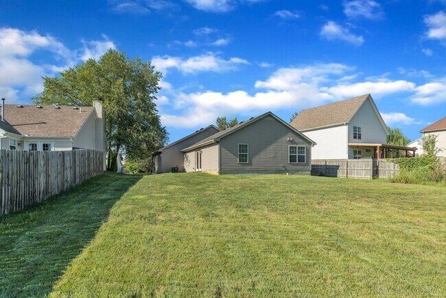 Building Photo - Three bedroom rental on Woodhaven Pl