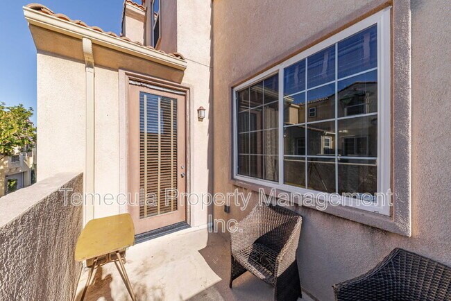 Building Photo - 31170 Sunflower Way