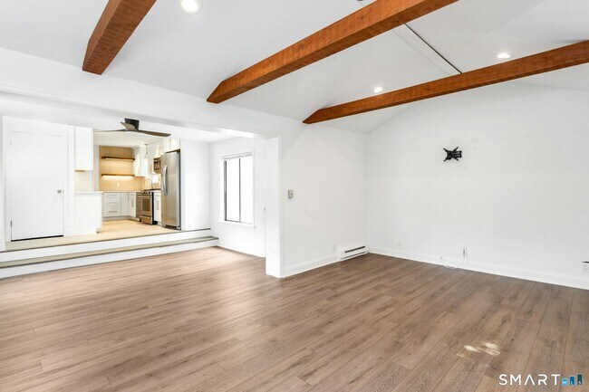 Building Photo - 124 Minturn Pl