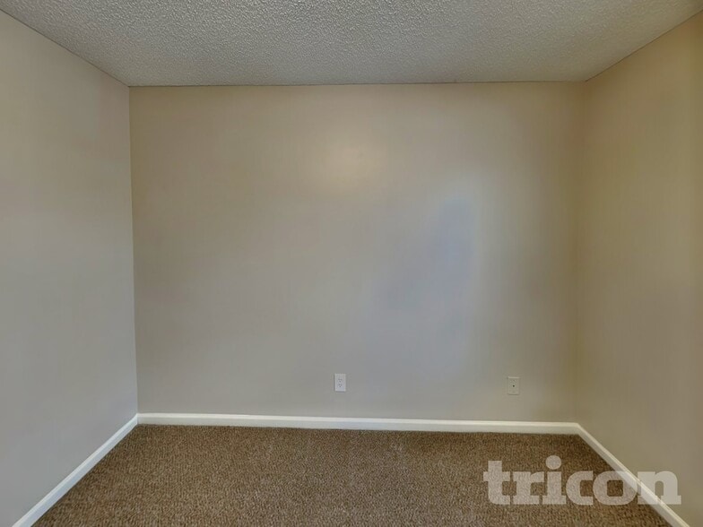 Building Photo - 1134 Maria Christina Ln