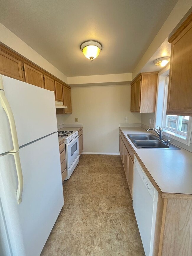 Building Photo - 3 Bedroom 2 Bath Home in Marysville!