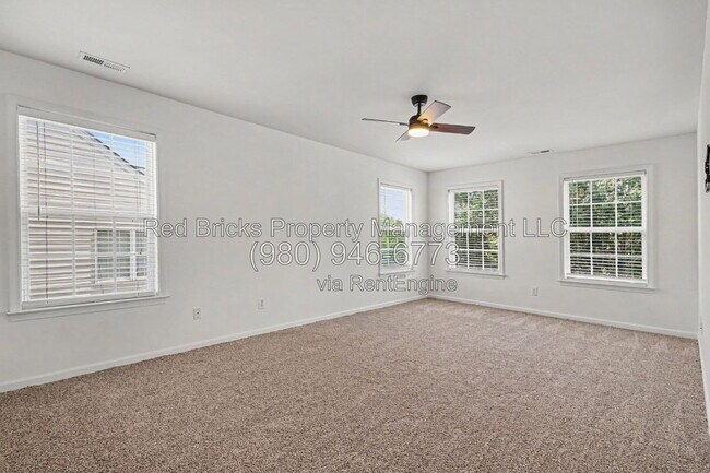 Building Photo - 7864 Whispering Wood Dr
