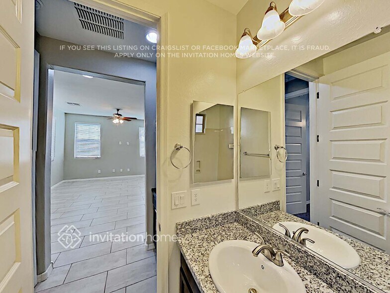 Building Photo - 2263 S Agnes Ln