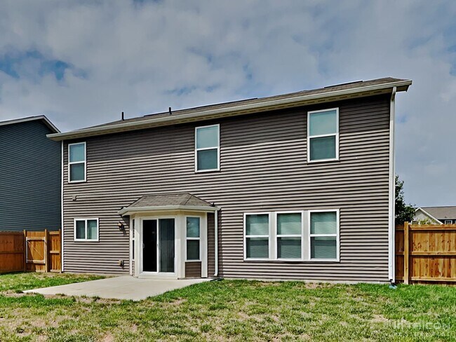 Building Photo - 2547 Cabin Hill Rd