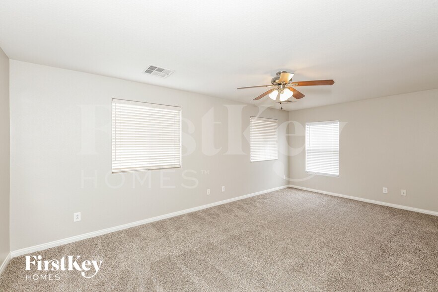 Building Photo - 6245 Maidenhair Fern Ct