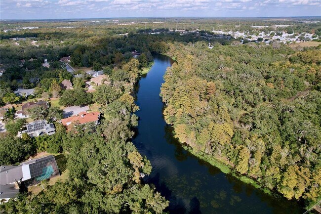 Building Photo - 1601 Riverhills Dr