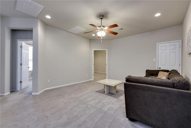 Building Photo - 3006 Rio Verde Dr