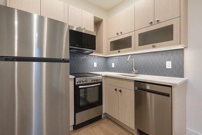 Building Photo - 524 W 134th St