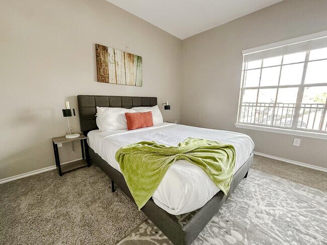 Building Photo - 6225 Saratoga Blvd