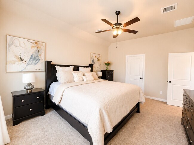 Building Photo - 7363 Lake Arrowhead Ln