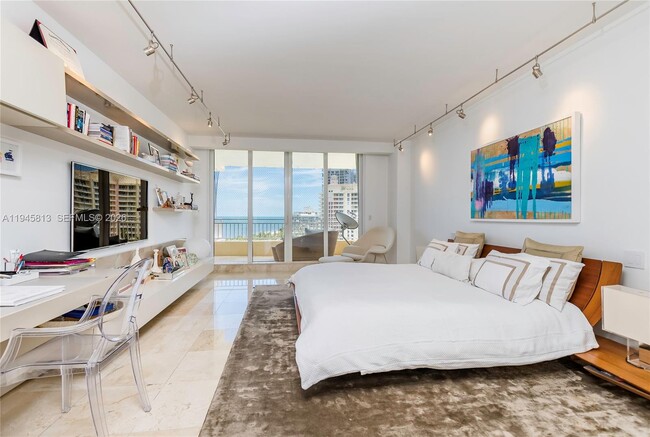 Building Photo - 791 Crandon Blvd