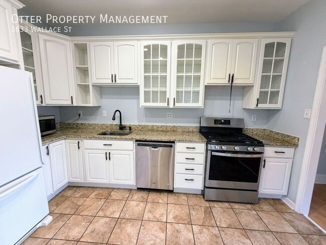 Building Photo - 3633 Wallace St