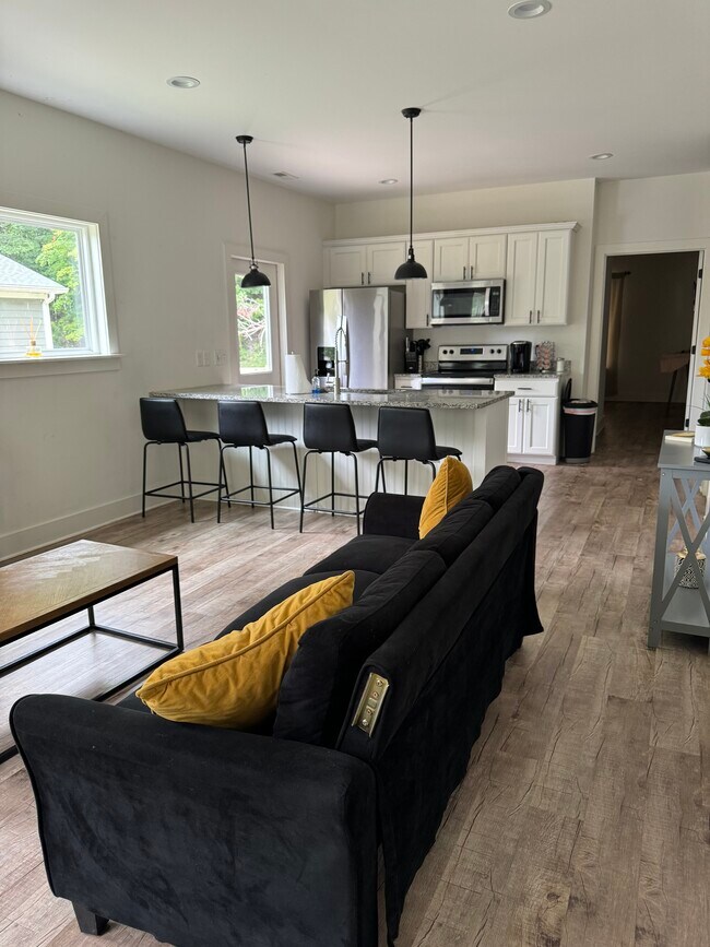 Building Photo - 1248 Browns Ferry Rd