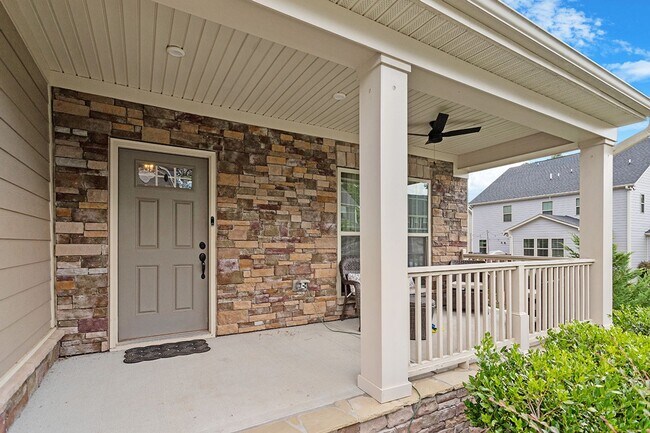 Building Photo - Luxurious 4 bedroom home in Jordan Pointe!