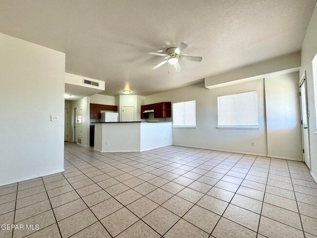 Building Photo - 5916 Cielo Del Rey Pl