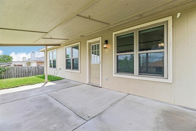 Building Photo - 1309 Marlee Cir