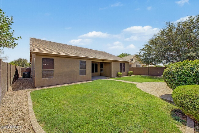 Building Photo - 40148 N Perrone St