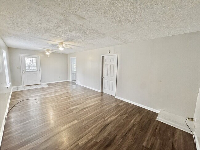 Building Photo - 7312 Countryside Road