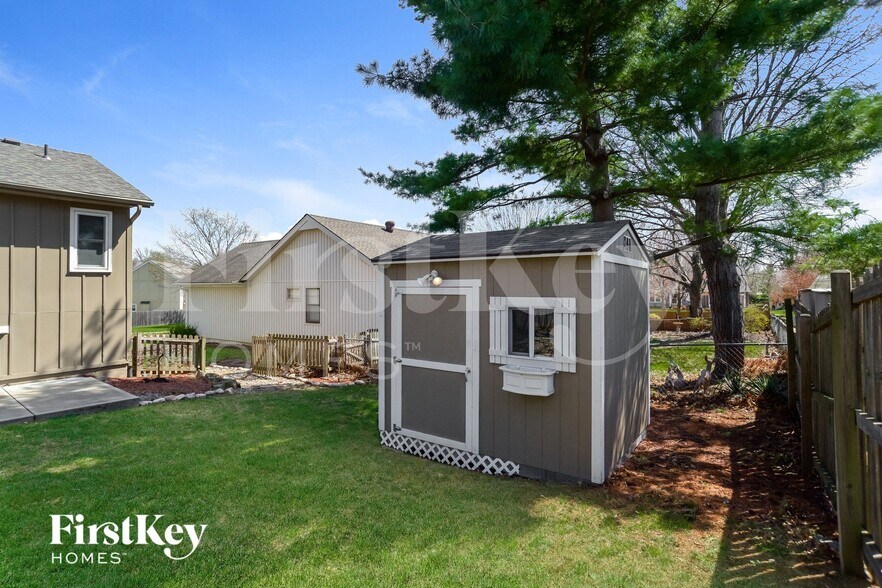 Building Photo - 8530 Alden Ln