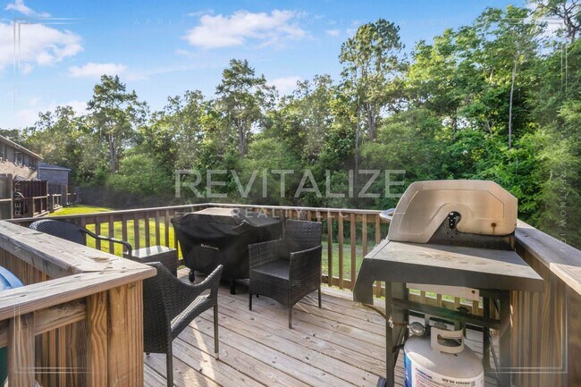 Building Photo - Beautiful Townhome in Quail Hollow, Spanis...