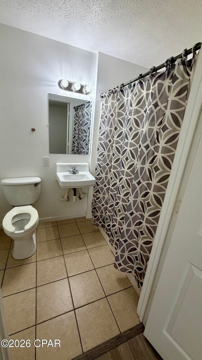 Building Photo - 9117 Laird St