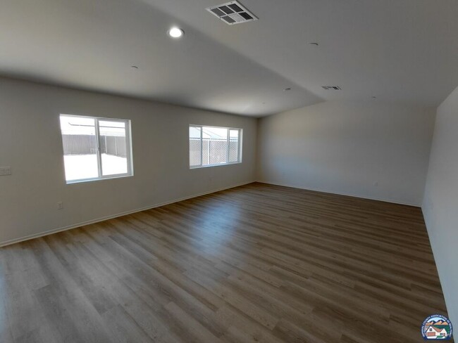 Building Photo - 475 Palomino Ct