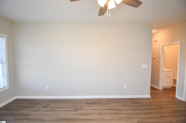 Building Photo - 105 Cunningham Rd