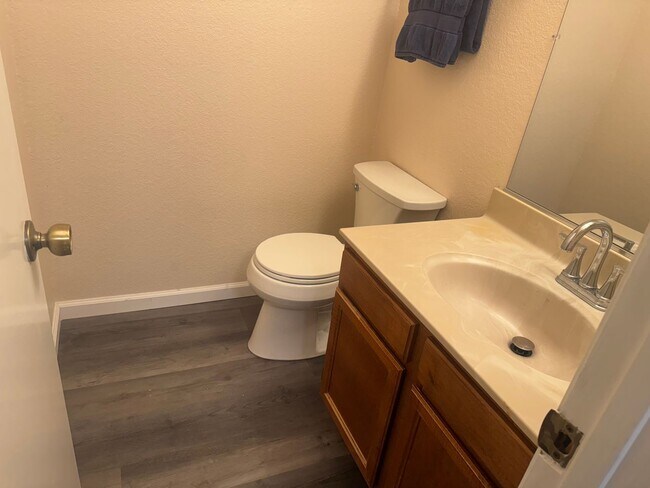 Building Photo - 191 Merlot Ct