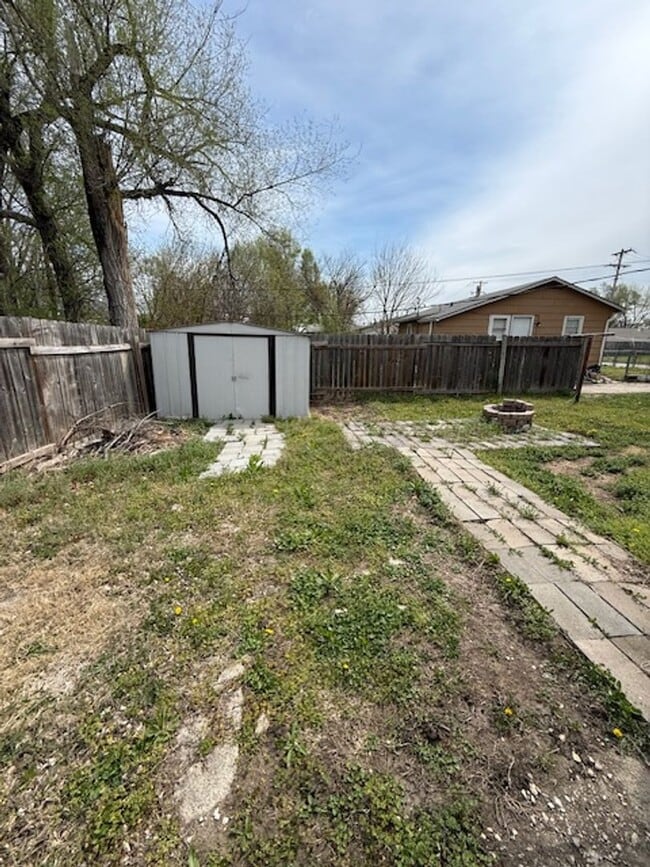 Building Photo - Italian Estates Property Management