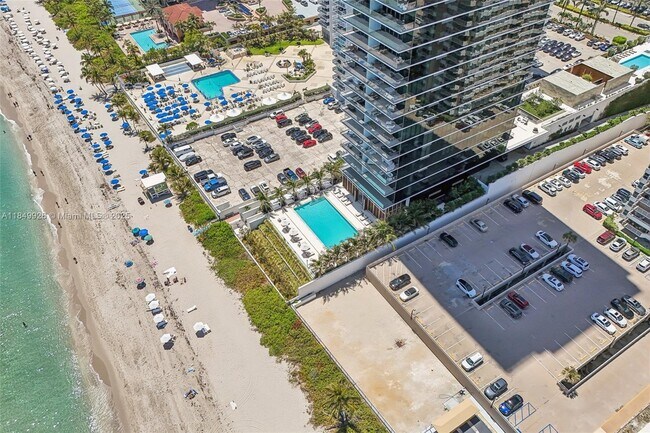 Building Photo - 2000 S Ocean Dr