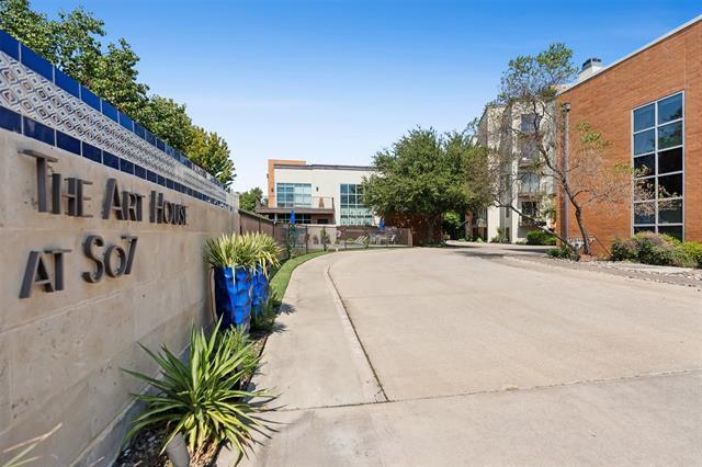 Building Photo - 2600 Museum Way