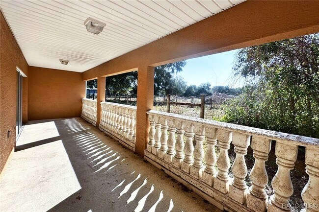 Building Photo - 4450 E Windmill Dr