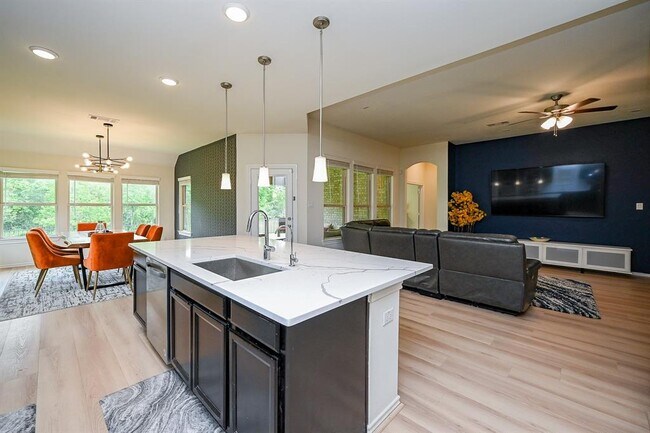 Building Photo - 27915 Crosswater Ln
